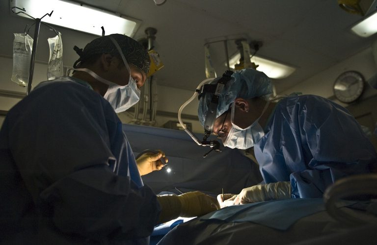 cat dureaza operatia de sinus lift
