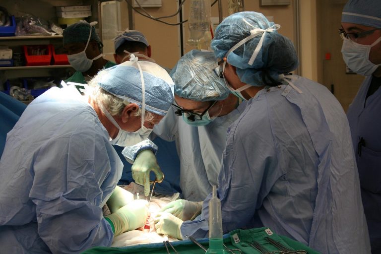 cat dureaza operatia de meningiom